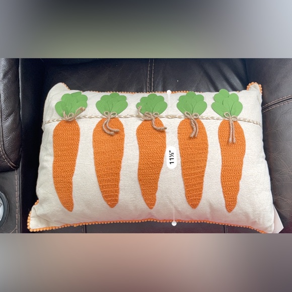 Spring carrot pillow!!! - Picture 8 of 12